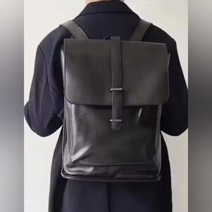 NEW Stylish Black Faux Leather Retro Style Backpack w/ USB port